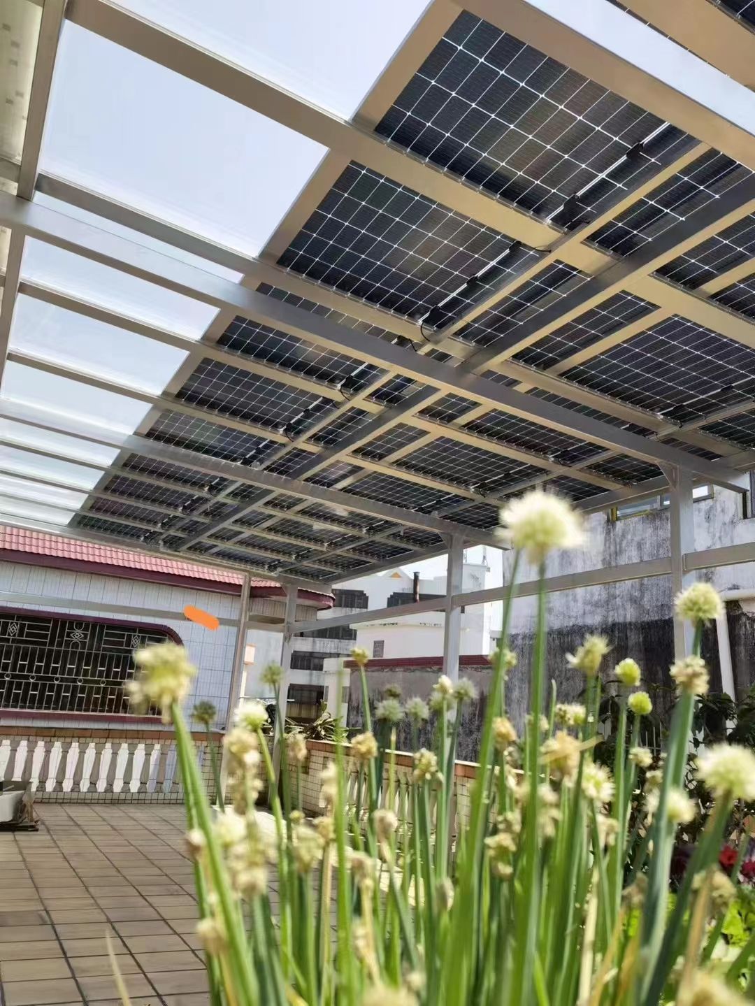 天津别墅家用屋顶太阳能发电系统安装